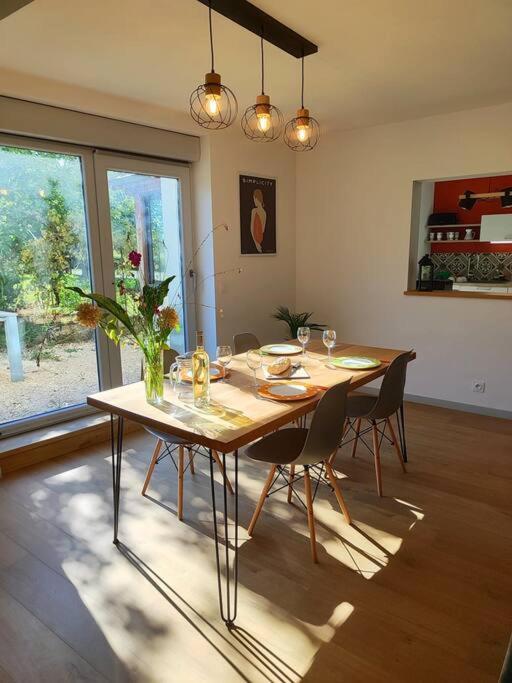 Campagne-Jolie Maison Avec Jardin- Proche Dole Chevigny  エクステリア 写真